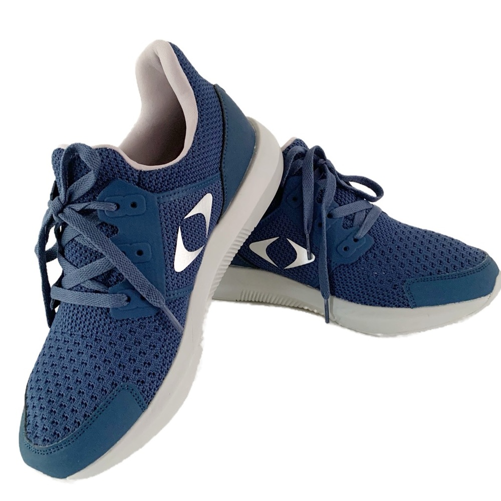 Apex Men’s Performance Athletic Sneakers Size 9